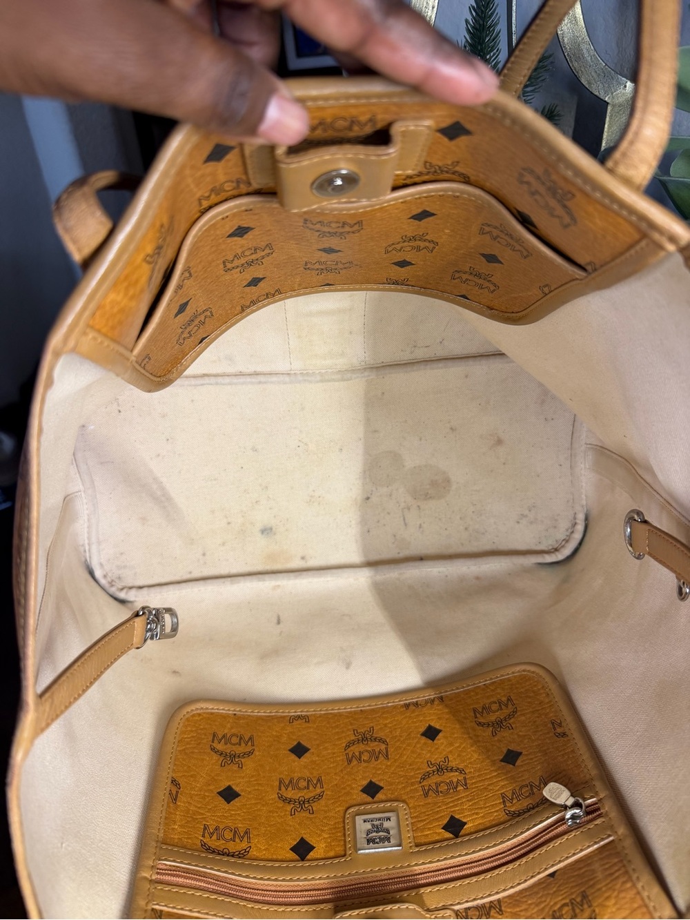 MCM Cognac Visetos Tote with Lime Accent w/matching wallet - Picture 9 of 10